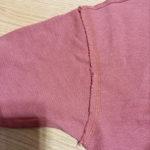 American eagle cropped sweatshirt. Size xxs. COLOR is terracotta. EUC - Picture 6 of 8